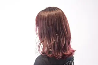 ミディアム カラー ワタナベ テルマサのヘアスタイル
