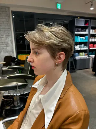 ショート 平田 秋月のヘアスタイル