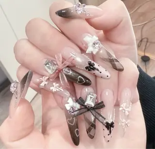 ネイル D-BEAUTY Nailsalonのネイルデザイン