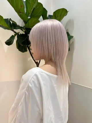 ショート カラー 🦋レイヤーカット ミドリカワ🦋のヘアスタイル