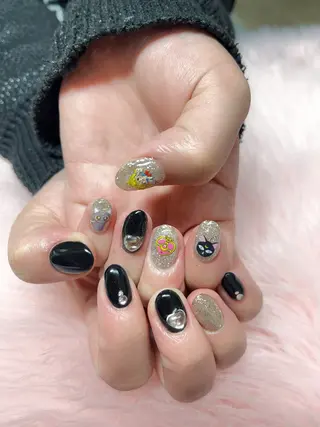 ネイル MoonNail ユリ🌸のネイルデザイン