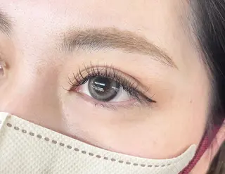 マツエク・マツパ 野地 桜  新宿西口のマツエク・マツパデザイン