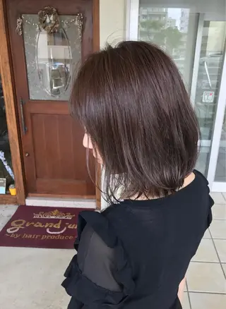 ミディアム カラー パーマ grand juteのヘアスタイル