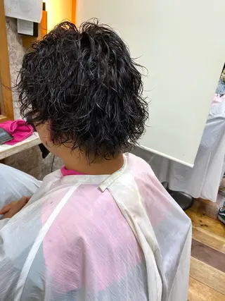 ミディアム メンズ曲がる 縮毛矯正/駅徒歩4分のヘアスタイル