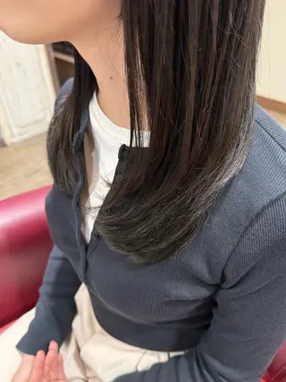 セミロング 一宮　　透明感カラー 髪質改善　ヘッドスパのヘアスタイル