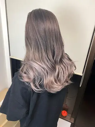 ミディアム カラー peg.hair所属・ブリーチカラー🫧 森　凪沙のヘアスタイル