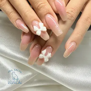 ネイル ViViChi 梨帆のネイルデザイン