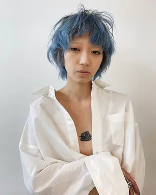 ショート カラー スパイラルパーマ/デ ザインカット/アミのヘアスタイル