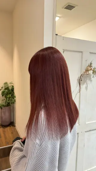 カラー 新村 美咲のヘアスタイル