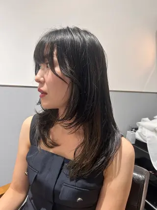 セミロング SHIKI押上 ハラサワアヤカのヘアスタイル