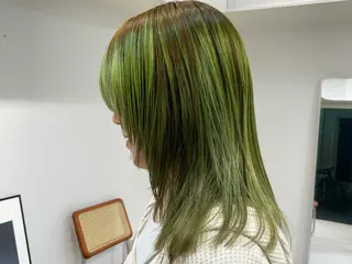 セミロング カラー ヘアアレンジ 🦠デザインカラー/ 魚瀬あおい🦠のヘアスタイル