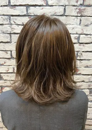 ミディアム カラー 中曽 飛翔のヘアスタイル