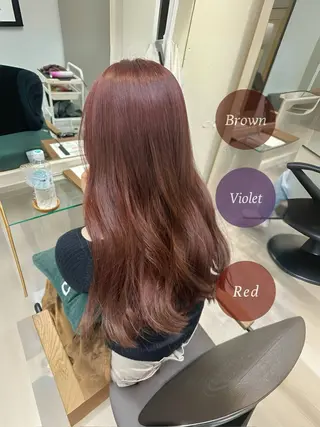 カラー 佐藤 愛のヘアスタイル