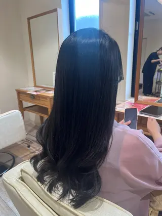 ロング カラー KURIYAMA Rimのヘアスタイル