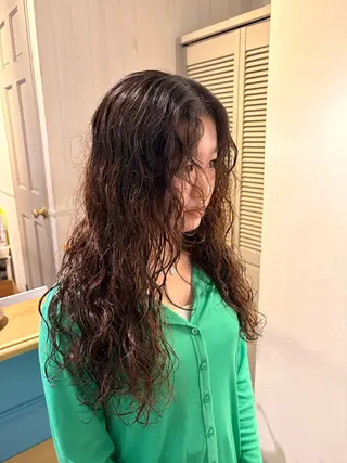 ロング 藤倉なつみ /玉造のヘアスタイル