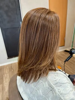 ミディアム TELAHAIR 伊藤 咲里奈のヘアスタイル