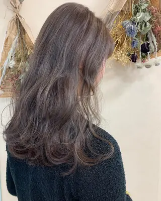 ロング カラー 立川 奈那子のヘアスタイル