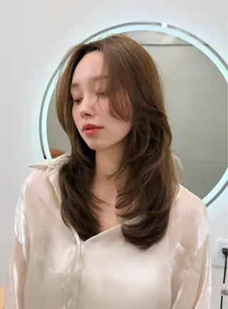 ミディアム ❤️アヤカ Wカラー ボブ レイヤー❤️のヘアスタイル