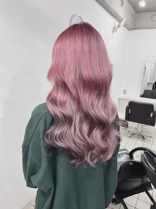 ロング カラー ヘアアレンジ LuciA エクステカラーのヘアスタイル