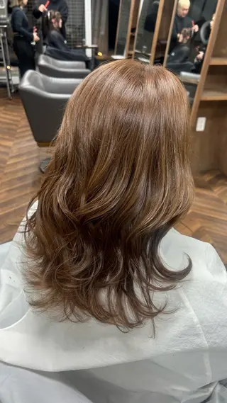 ミディアム saria [ALEAP]のヘアスタイル