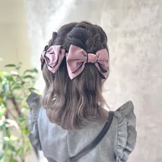 セミロング ヘアアレンジ ヘアメ🎀推しカラー 🥣横浜/しほ🧸のヘアスタイル