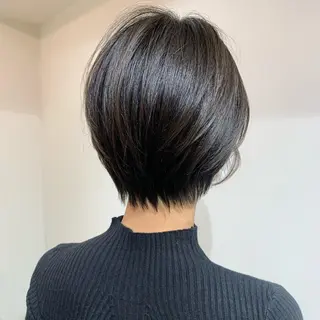 ショート カラー stylist店長 岡本真依のヘアスタイル