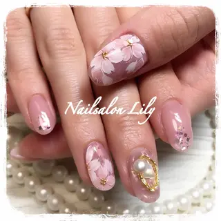 ネイル Lily*nail 🌻Mii🌻のネイルデザイン
