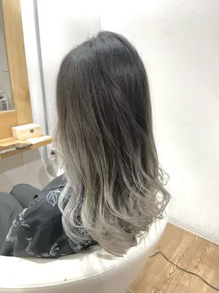 セミロング カラー Kensho 京都駅 ケアブリーチのヘアスタイル