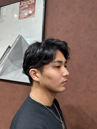 メンズ E  難波OCAT店所属・岩崎流成 スタイリストのヘアスタイル