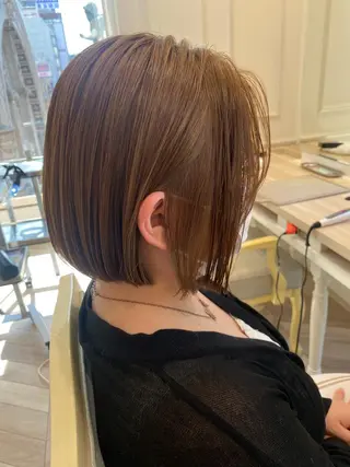 ショート カラー 小顔レイヤー/ ベージュ🤍Rieのヘアスタイル