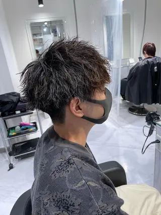 ショート カラー パーマ ヘアアレンジ メンズ キッズ ネイル マツエク・マツパ アイブロウ スパイキー/フェザー /波巻き/かいとのヘアスタイル