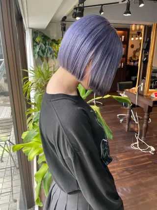 ショート カラー オカモト ミユウのヘアスタイル