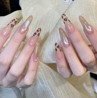 ネイル Yuri ユリのネイルデザイン