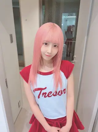 ロング カラー ハイトーン/ピンク カラー/めい🎀のヘアスタイル