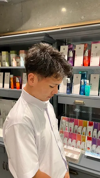 メンズ メンズカット パーマ飯野友喜のヘアスタイル