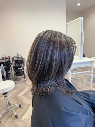 セミロング カラー ヘアアレンジ _White泉佐野店所属・佐々木  まゆかのヘアスタイル