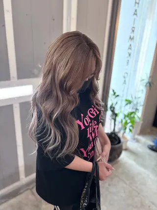 ロング miloc naha ナナカのヘアスタイル