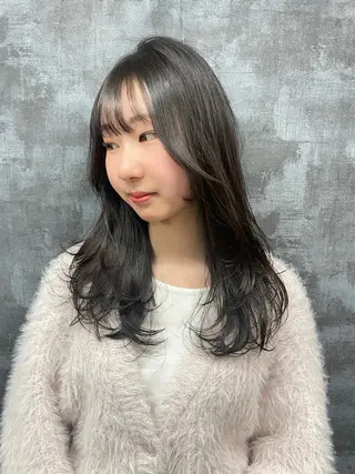 ロング レイヤーカット 韓国ヘアayameのヘアスタイル