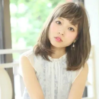 セミロング 🇰🇷韓国風艶髪✨ 髪質改善 倉岡しおんのヘアスタイル