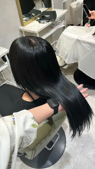 ロング カラー 新宿/ヘアカラー AiNAのヘアスタイル
