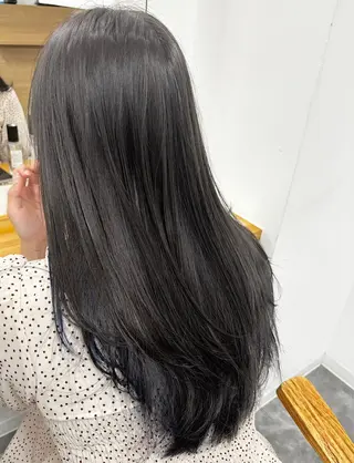 ロング カラー Lino by hoNuaのヘアスタイル