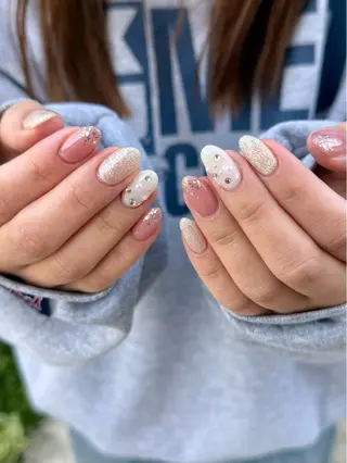 ネイル Unique 【ユニーク】のネイルデザイン