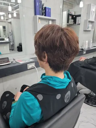 ショート パーマ ❇️安達 優心❇️ レイヤー/艶髪特化のヘアスタイル