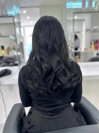 ロング カラー 透明感🤍レイヤー ベージュ‎🤍ピンクのヘアスタイル