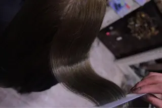 ロング 柳原 実央のヘアスタイル