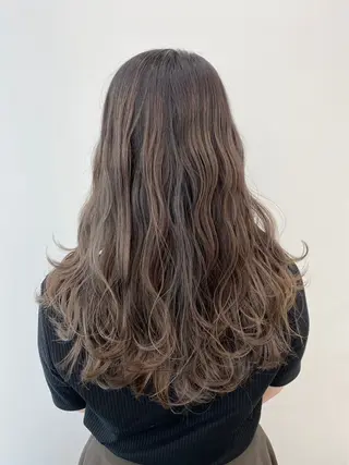 ロング 🌟透明感カラー モテ髪Ando🌟のヘアスタイル