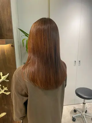 セミロング ハイトーン/透明感 yuinaのヘアスタイル