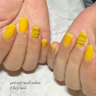 ネイル KOMINE TOMOKOのネイルデザイン