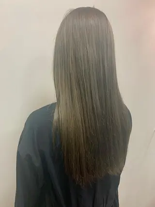 ロング おせ ちさとのヘアスタイル