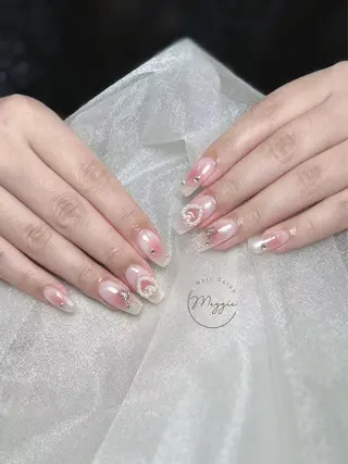 ネイル Maggie Nail🦩のネイルデザイン